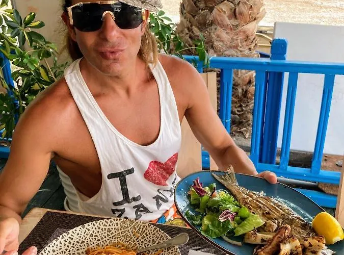 Celebrity V I P The Navel Of The Earth, Center-delphi-penthouse Galaxy&sky Panoramic View, Harmony&yoga *